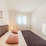 Marija Konukevi Vela Luka